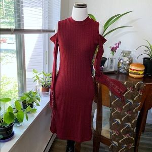 Jessica Simpson ribbed bodycon cold shoulder dress